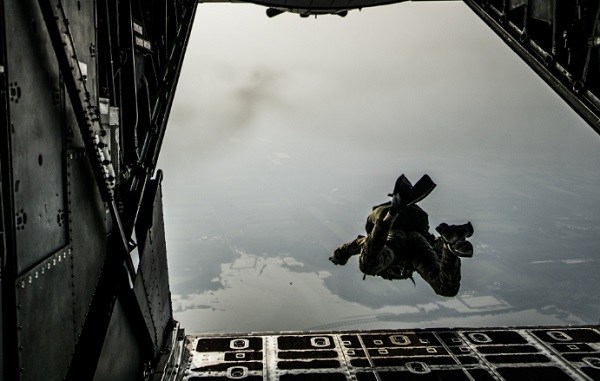 USAF pararescueman from 320th STS performs military free fall from a MC-130H Combat Talon II on Feb 16, 2018 in Thailand. Photo by Capt Jessica Tait, 353rd SOG.