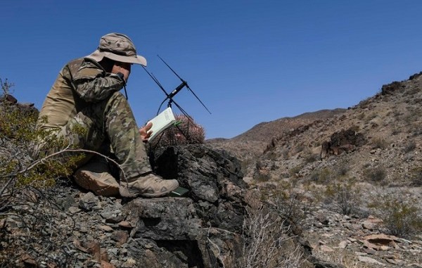 STS Airman at NTC coordinates fires. Photo by Staff Sgt Rose Gudx, USAF, Sep 2, 2018.