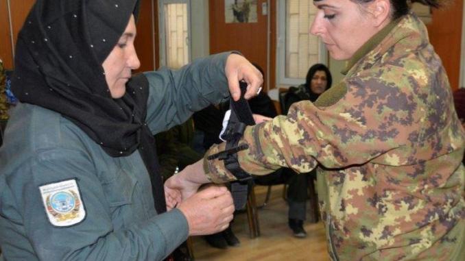 talian Soldier training Female ANP in first aid in Herat, Afghanistan (photo by Resolute Support HQs Dec 2016)