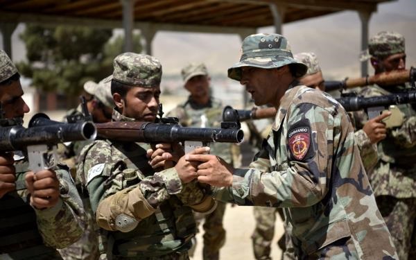 CDOQC Phase 1 RPG Training - An ANASOC instructor talks recruits through the principles of firing the RPG-7. Photo by MSG Felix Figueroa, NSOCC-A, July 30, 2018.