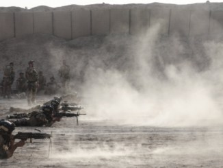 Iraqi Special Operations Forces (ISOF) personnel conduct range firing drills with 249 and 240 machine guns. (Photo by PFC Johnathon Carter, MISO-OIR, 28 Sep 2017).