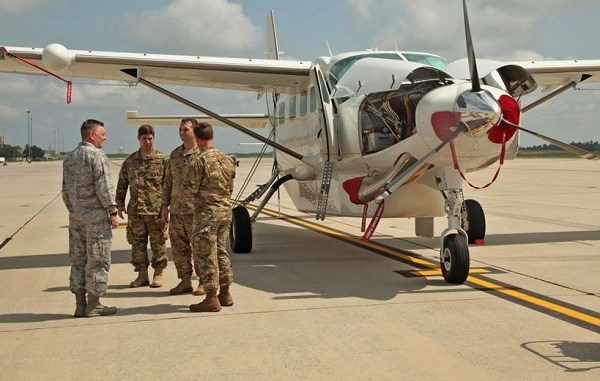 LTG Webb, Cdr AFSOC, Visits Duke Field for briefings on Combat Aviation Advisors, Non-Standard Aviation assets, and SOF intiatives. (Photo by USAF TSgt Kenneth McCann, 26 July 2017).