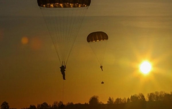 Paratroopers Swift Response 22 Lithuania