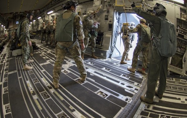 SOF operators prepare to parachute during the Rim of the Pacific (RIMPAC) 2018 exercise. Photo by Chief Petty Officer Cynthia De Leon, 17 July 2018.