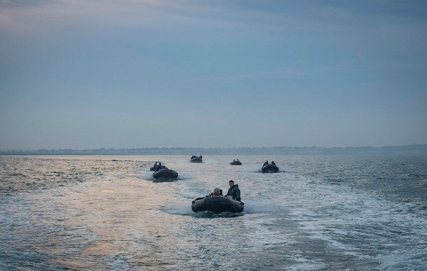 U.S. #SOF pilot small boats during bilateral training between U.S. and Spanish special operations forces and the Arleigh Burke-class guided-missile destroyer USS Porter (DDG 78), in June, 2018, near Naval Station Rota, Spain