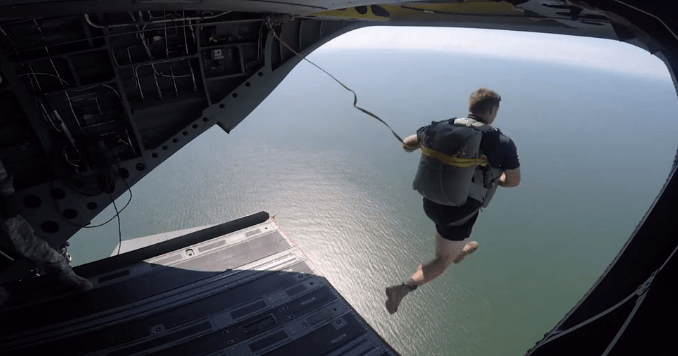 1-75th Ranger jumps from a Chinook helicopter performing a water jump off coast of Georgia in July 2016 (DVIDS).